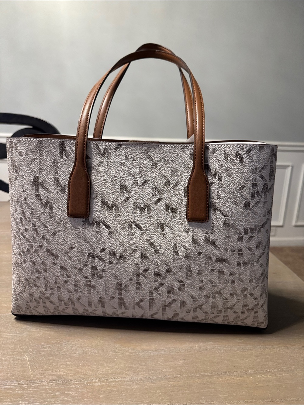 Michael Kors Cream and Brown Signature Tote - Picture 4 of 4